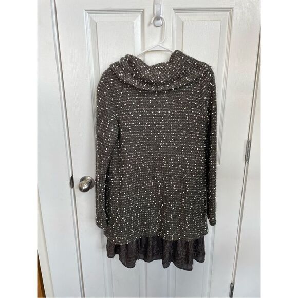 Altar'd State Women's Gray Cowl Neck Layered Lace Trim Sweater Tunic  Medium - Picture 2 of 9